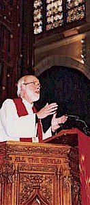 ELCA Presiding Bishop Mark Hanson gave the commencement address.