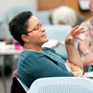 MDivX student Lourdes Olson ’21 M.Div. during a class discussion